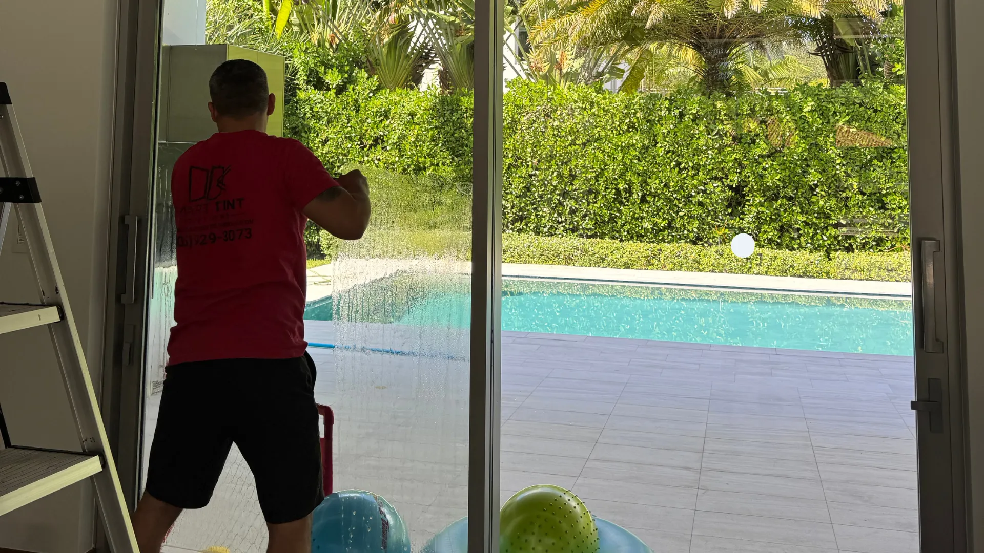 how to apply window tint in miami